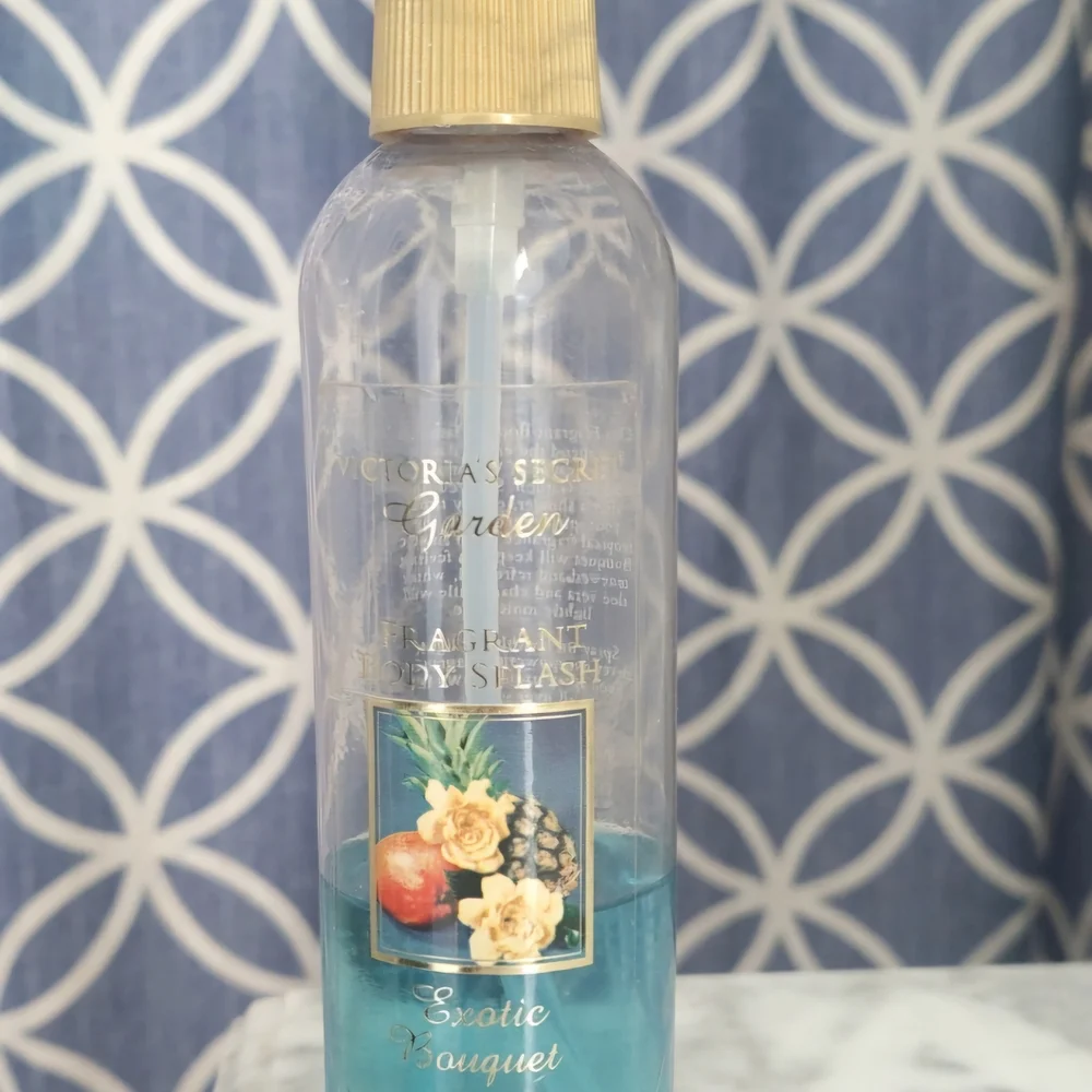ISO - Victoria's Secret Exotic Bouquet Fragrant Body Splash